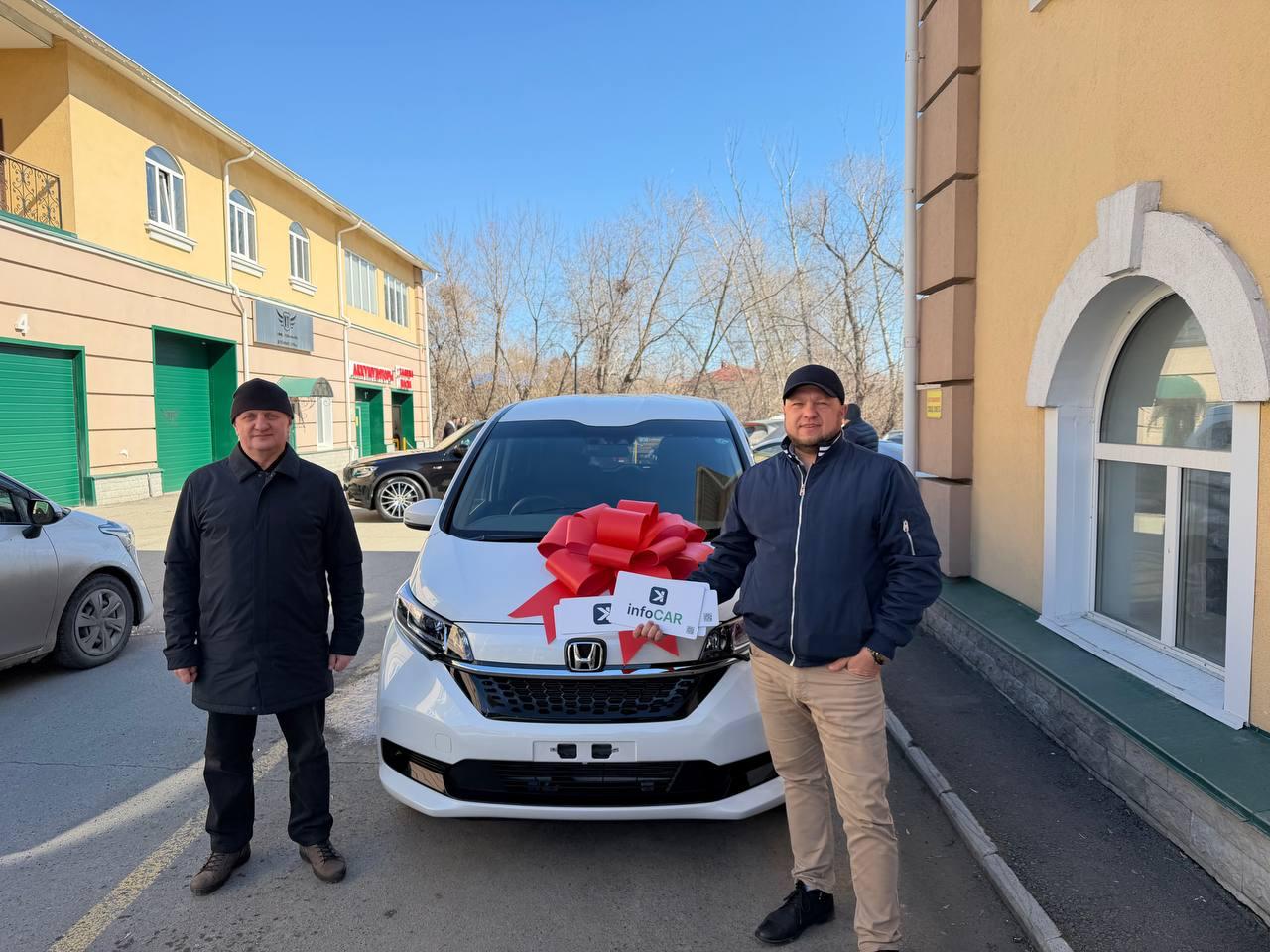 Honda Freed 2023: полный привод и аукционная оценка 5 баллов