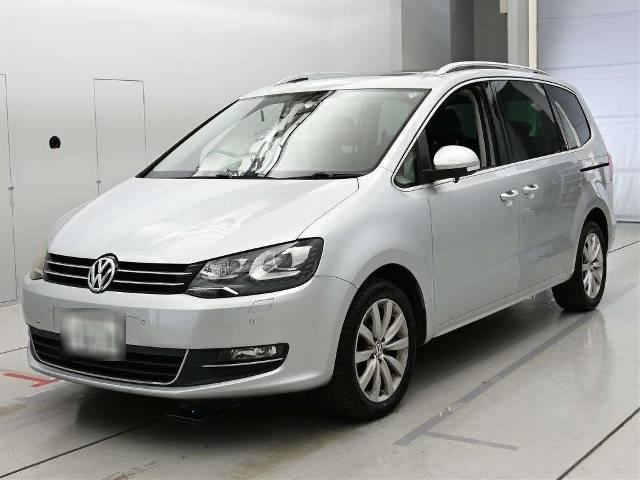 Volkswagen Sharan 2013 из Японии: минивэн Highline с пробегом 52 тыс. км