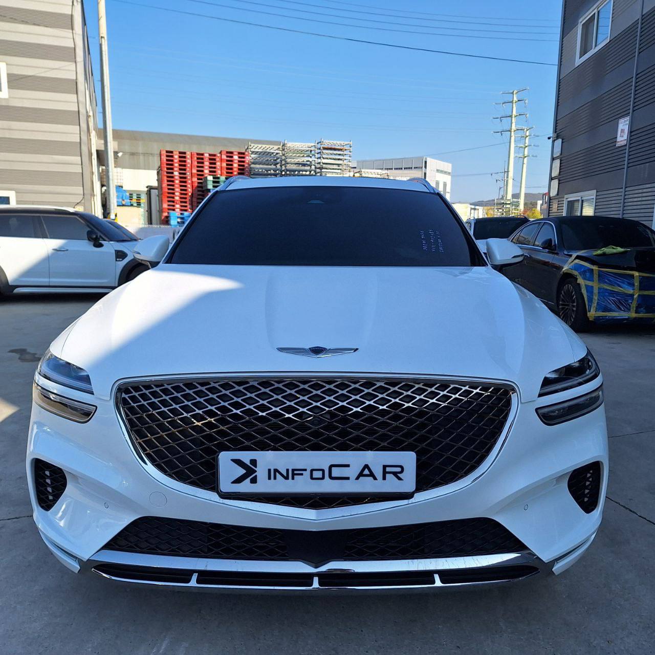 Genesis GV70: корейский премиум с небольшим пробегом