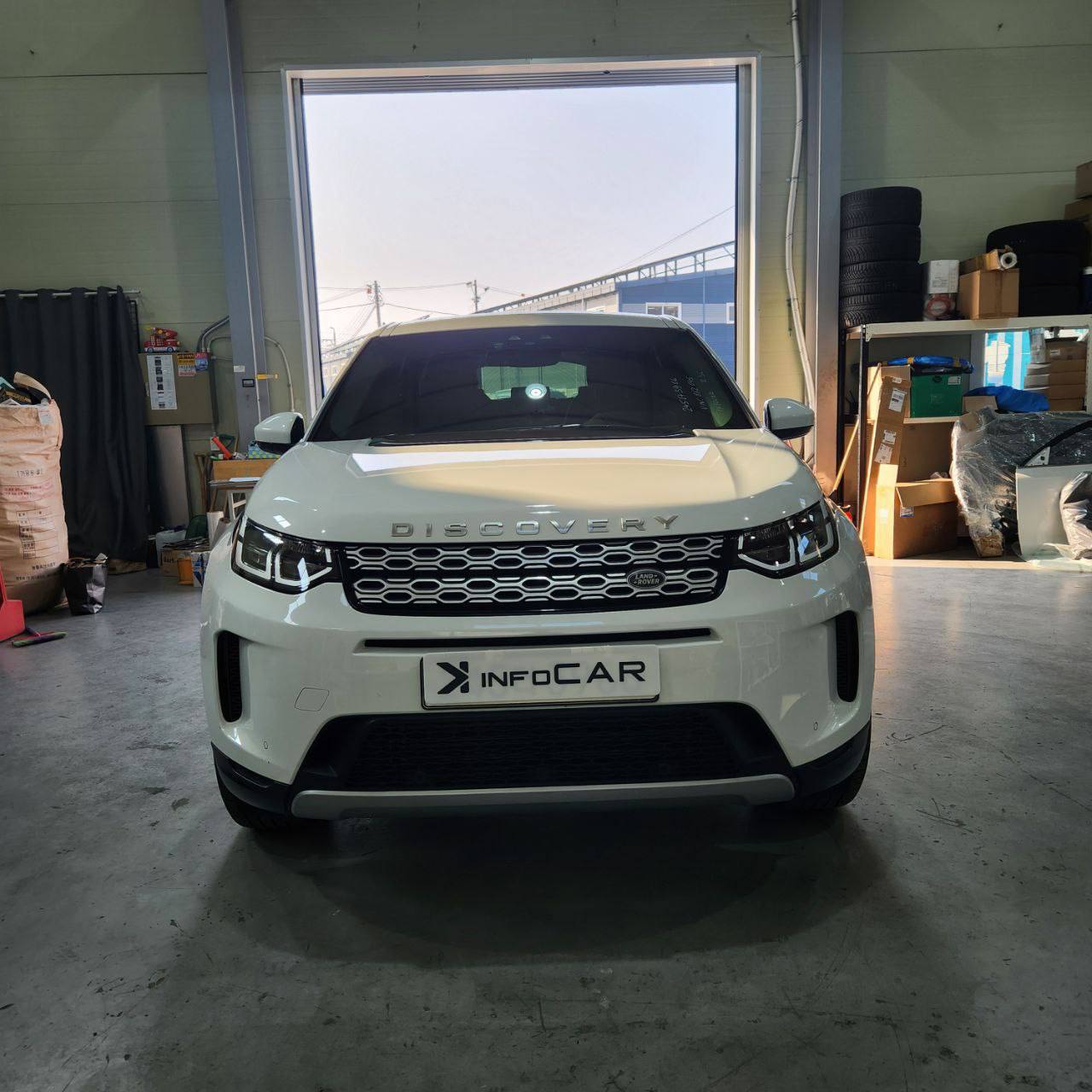 Land Rover Discovery Sport 2020 из Кореи: дизель, 150 л.с., 15 000 км