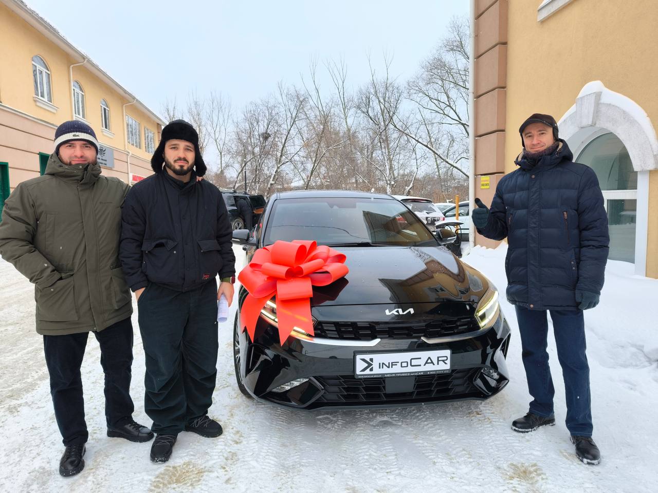 Свежий Kia K3 из Кореи: Signature, 18 857 км и передача в Томске