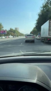 Своя жизнь на дорогах: клиентскую машину узнали в потоке