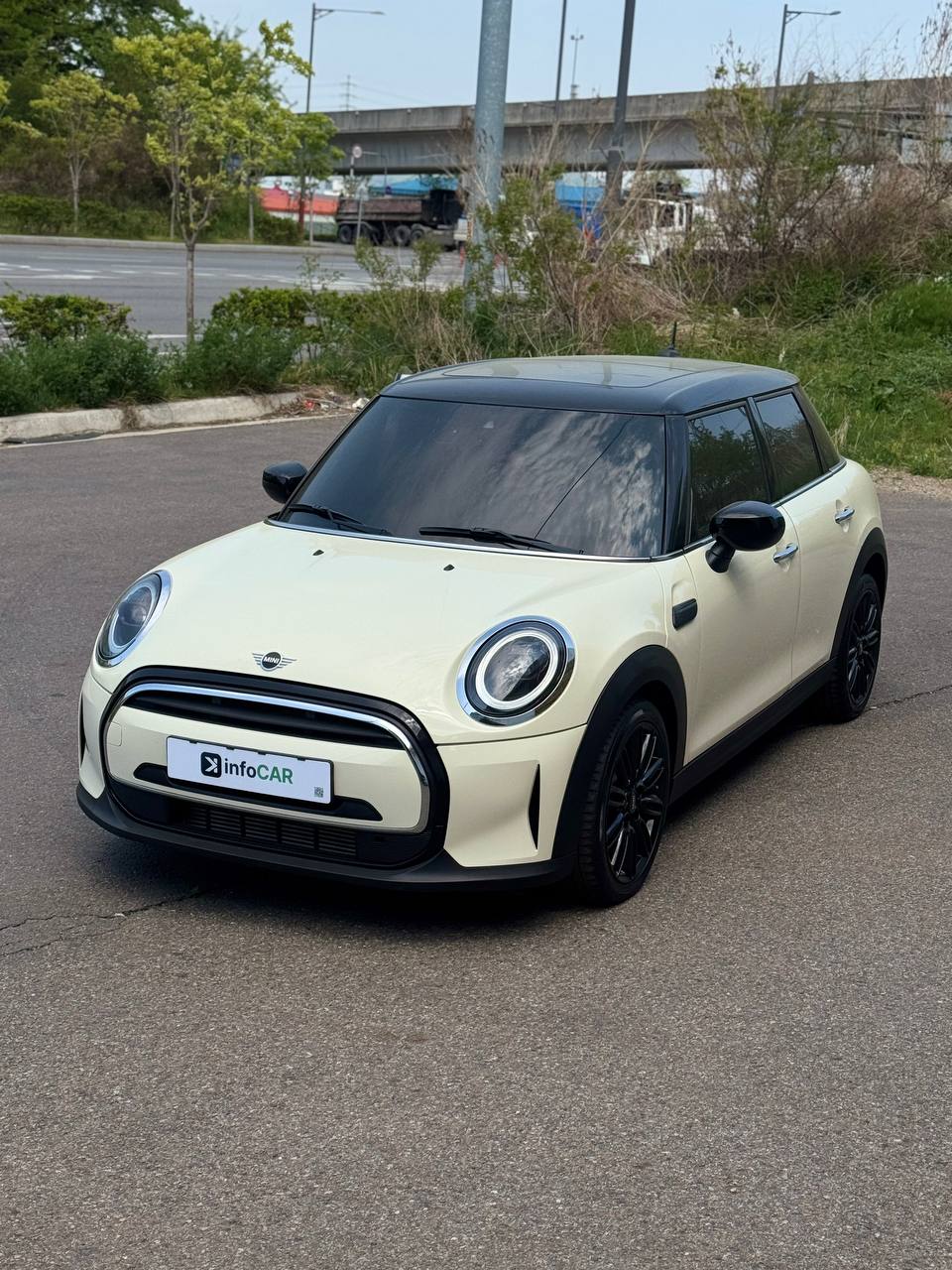 MINI Cooper 2021 с доставкой в Новосибирск