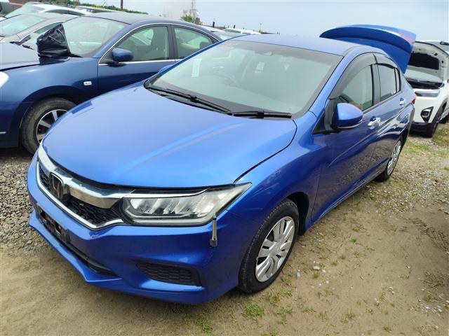 Honda Grace 2018 с пробегом 7 315 км — седан с небольшим пробегом из Японии